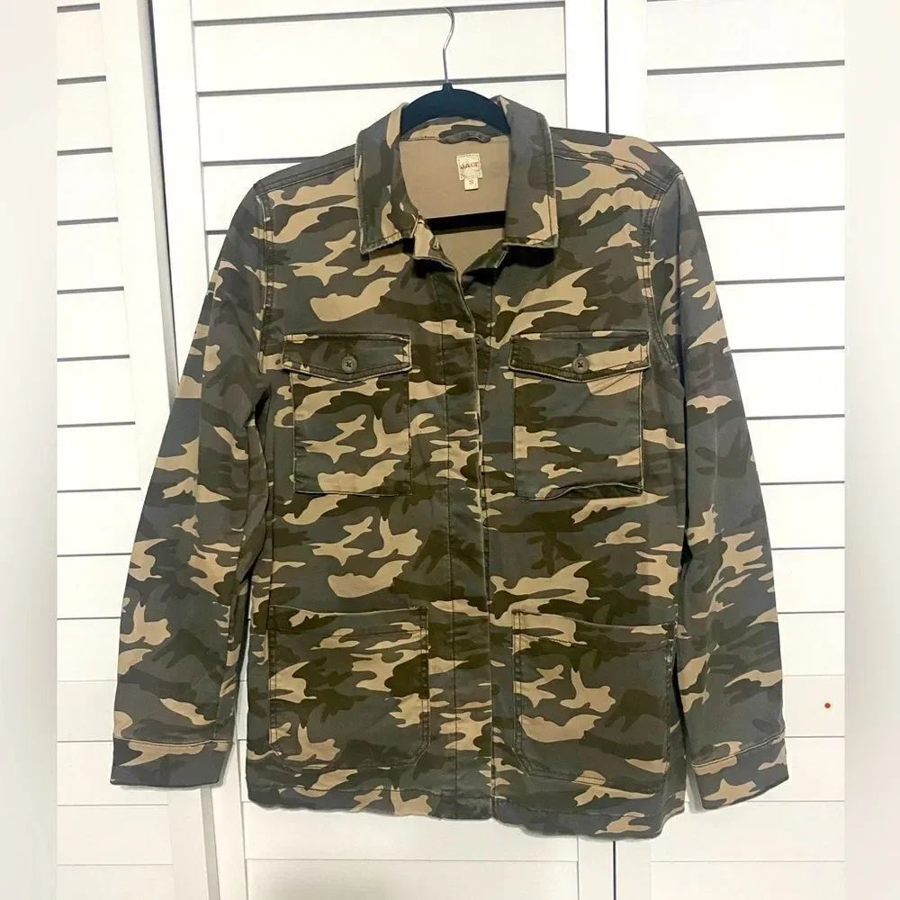 Camouflage Women’s Jacket